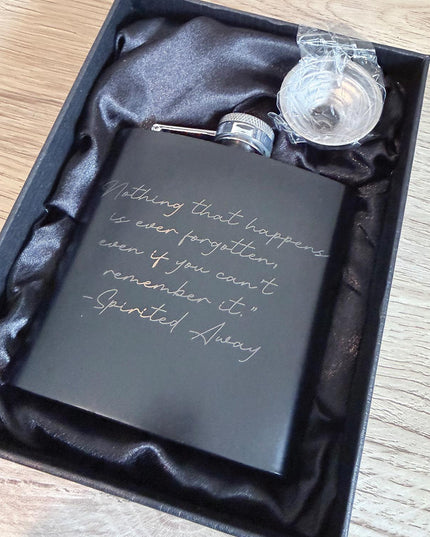 Personalised Hip Flask, Custom Engraved Flask with Custom Wording, Whisky Flask Gift for Men, Custom Gift Set, Handmade Gift - Black Oak Farm